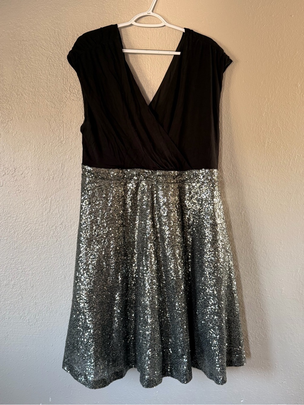 Torrid Black Silver Sequin Skater Party Dress Woman’s Plus Size 20 NYE